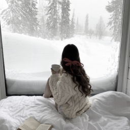 ✧. °⛸️･:*:｡