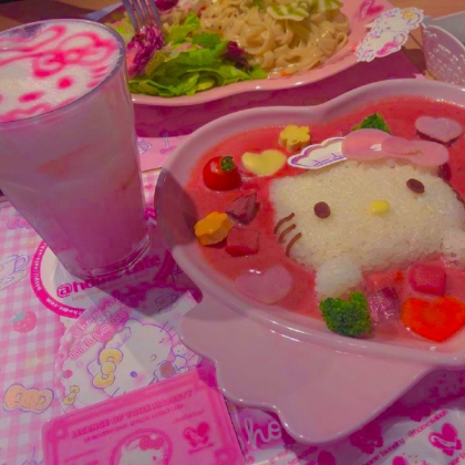 hello kitty Roblox decal