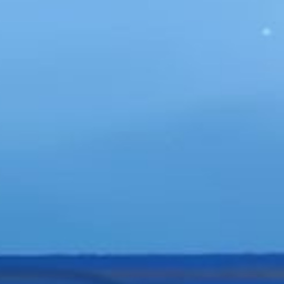 🔵