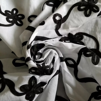 ︵‿୨♡୧‿︵