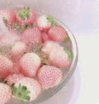 StRaWbErRy SwEeThEaRtS!