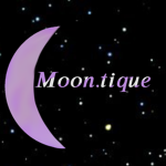 Moon.tique