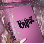 brat clothing