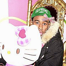 𖹭