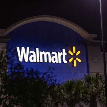 Run from nextbots in Wallmart