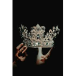 The Middle of Monarchy Roleplay Group