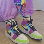 luvlëys :)