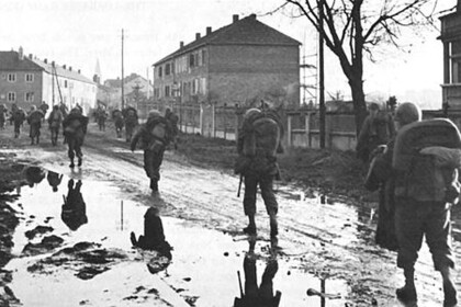 Met z, France - 1944