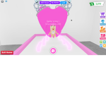 Ellie plays games group