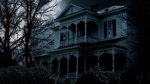 Realistic Haunted Hill Mansion (PC ONLY)