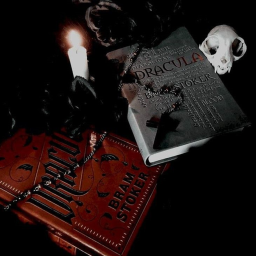 ✠