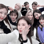 TWICE 「트와이스」