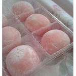 Mochi by Nae