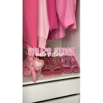Vale’ s store