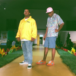 fashion show for golf.