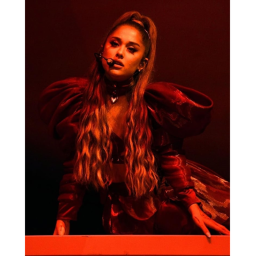 Lollapalooza-Ariana Grande | Sweetener Records™