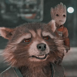 𝘦𝘷𝘦𝘳𝘺𝘰𝘯𝘦.