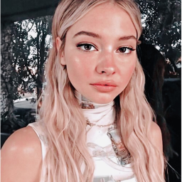 ❀