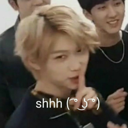 Stray Kids Felix shh meme Roblox decal