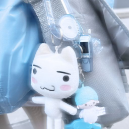 ⋆｡°✩