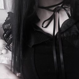 ⛥