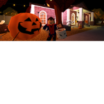 Bloxburg Fan Group!!! Make Sure To Join!