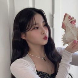 ✦