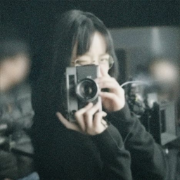 📷