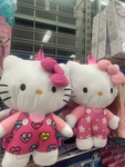 Lyn & Maria's wrld