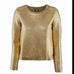 battle for a sweater cover in gold
