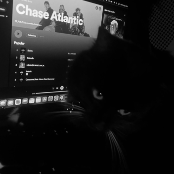 alexa, play chase atlantic ♡