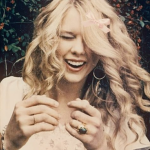 •Taylor Swifties•