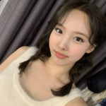 nayeon ! Group Thumbnail