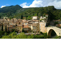 Elble Village