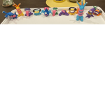 Clay alien group