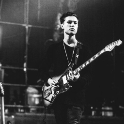 🎸