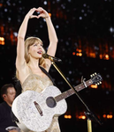 Ellie Taylor Swift group