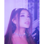 Ariana Grande Hangout