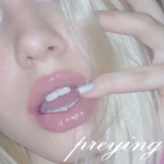 preying