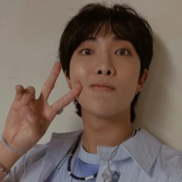𝑀 icon