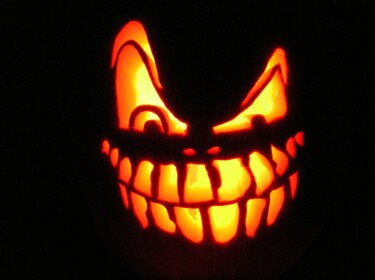 Retro Halloween: Pumpkin Men vs. Monsters
