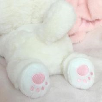^-^