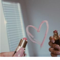 <3