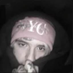 🎤
