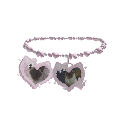 ♡ lola locket thumbnail