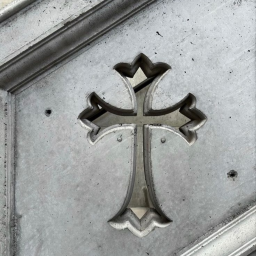 ✝︎