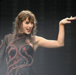 ~<3SwiftieHangout<3~