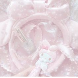 + . 🌸 . +