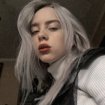 Billie Eilish stans club