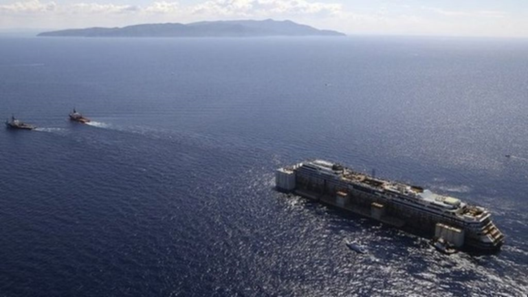 Costa Concordia Towing Simulation  screenshot 2